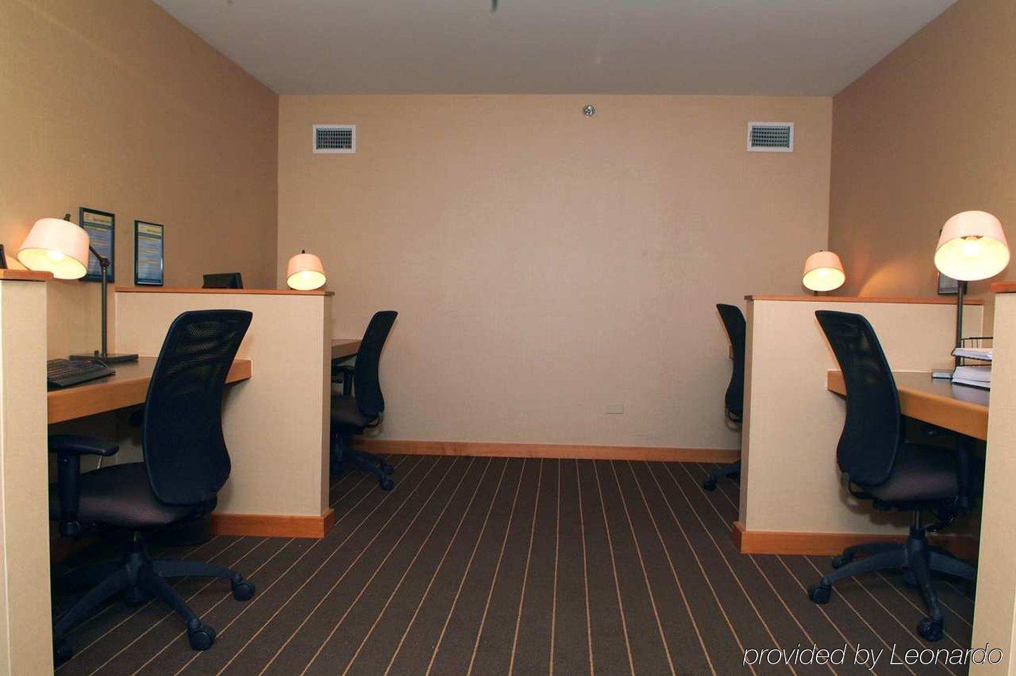 Doubletree By Hilton Chicago - Arlington Heights Ξενοδοχείο Ανέσεις φωτογραφία