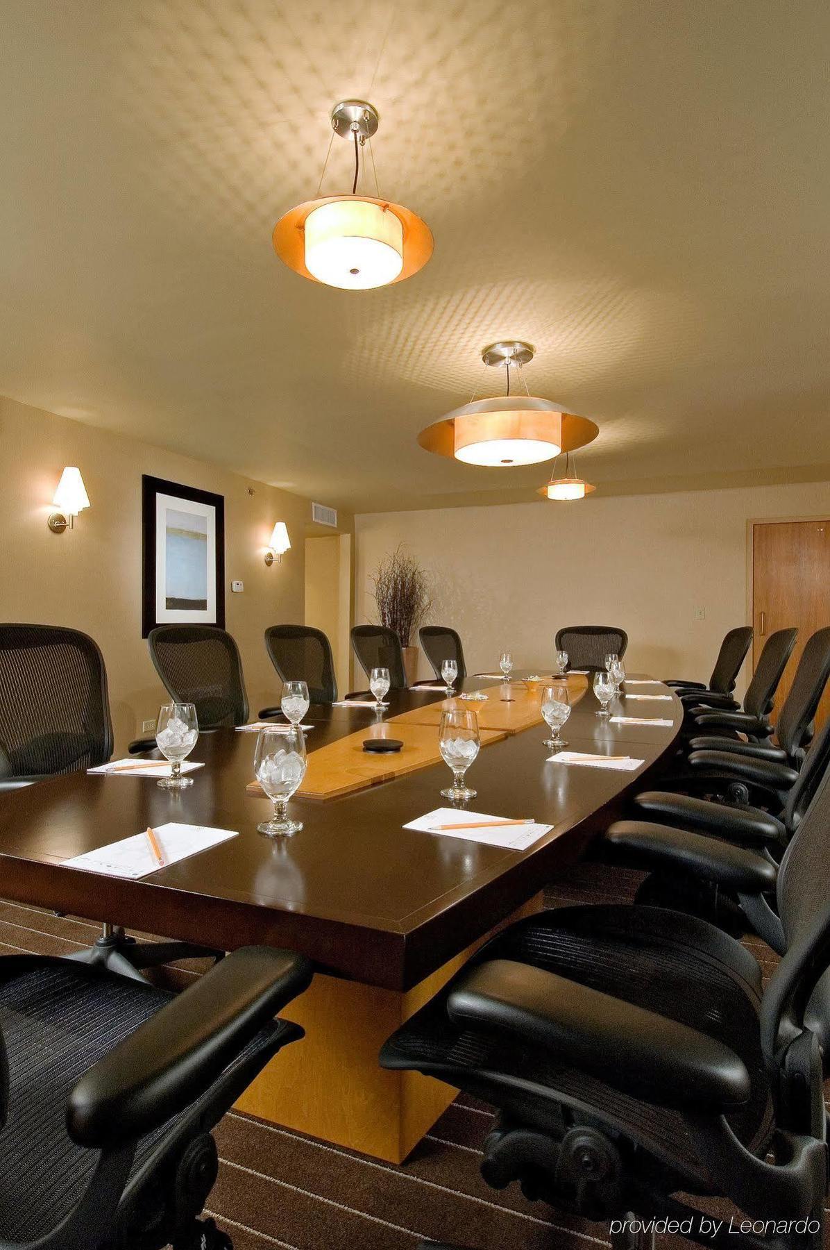 Doubletree By Hilton Chicago - Arlington Heights Ξενοδοχείο Εξωτερικό φωτογραφία